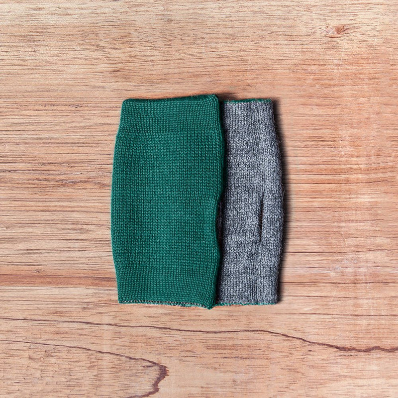 Inside out Gloves made of alpaca wool in the color emerald and grey